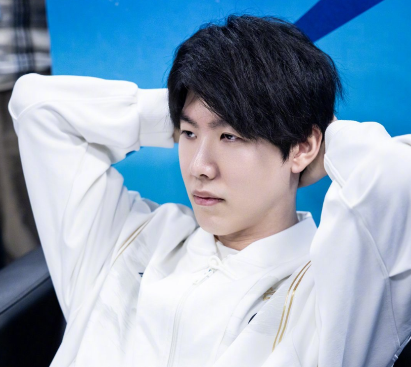 德州扑克新手看结果（德州扑克新手只看输赢）