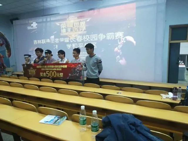 扑克里输不可怕（在扑克中输并不可怕）