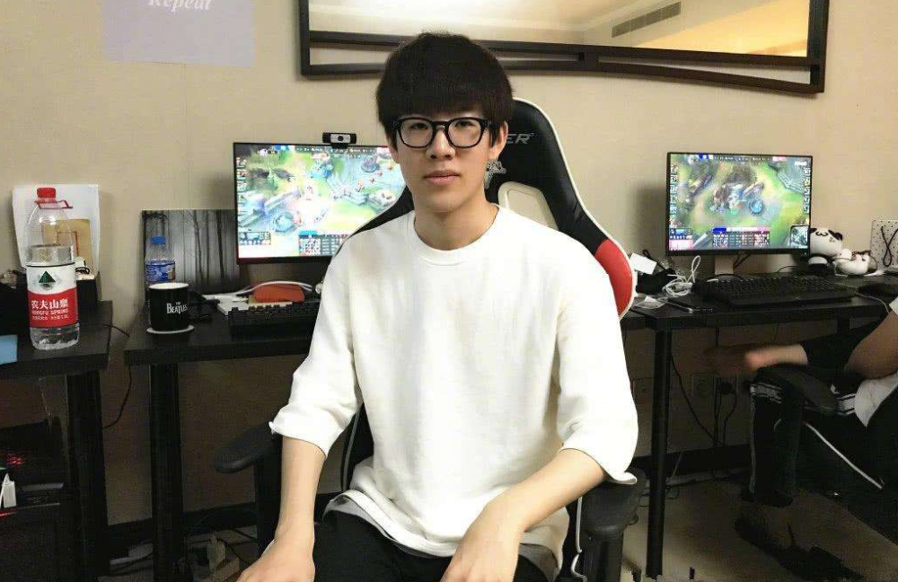 【战报】MSI季中冠军赛对抗赛Day5综述：RNG双杀DK，排行第二出线